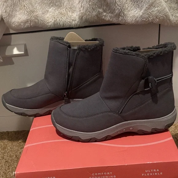 Easy Spirit Tyme2 ankle boots - Picture 7 of 12